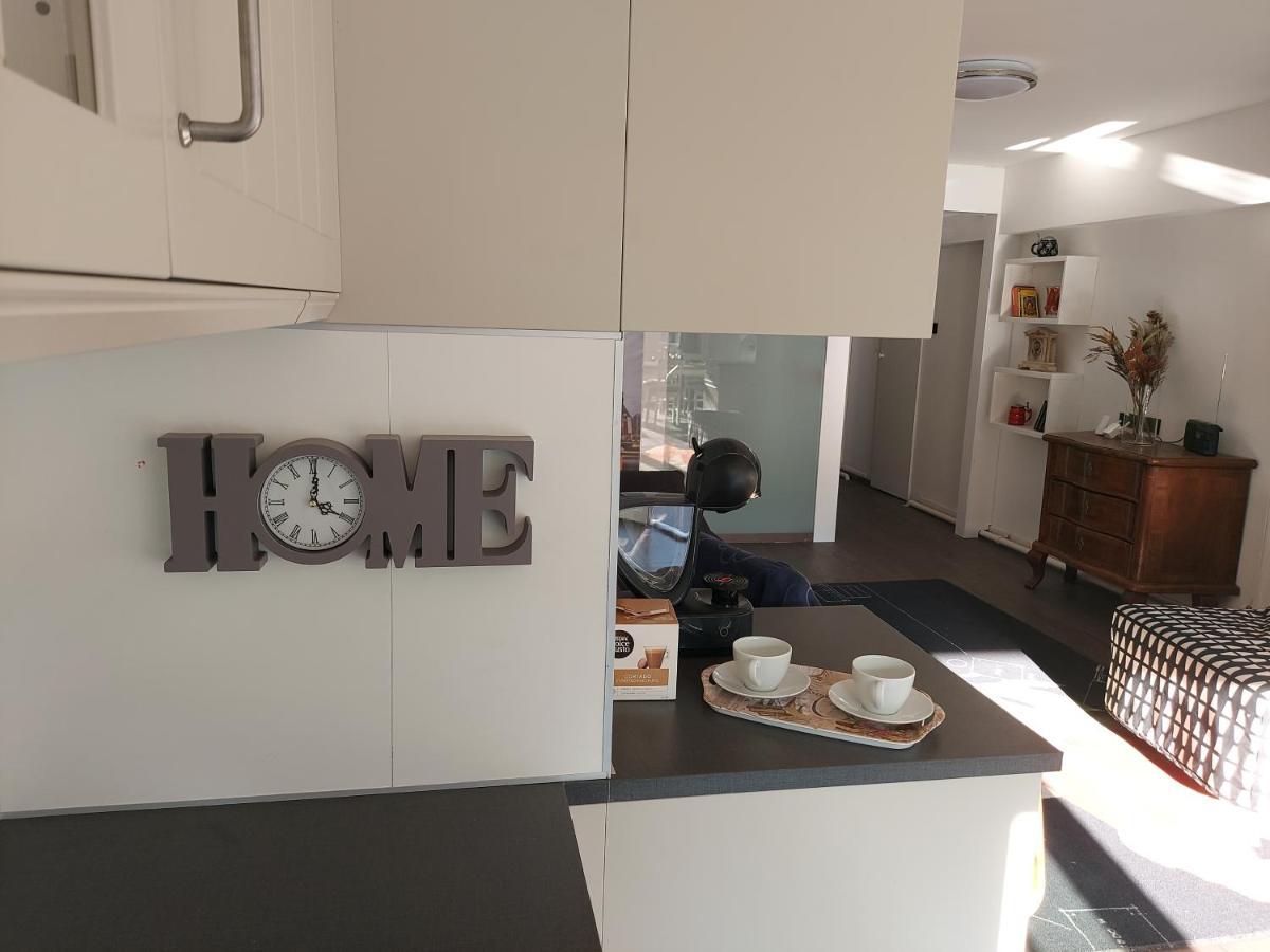 2+2Szemelyes Apartman Kerttel Apartment Szekesfehervar Ngoại thất bức ảnh