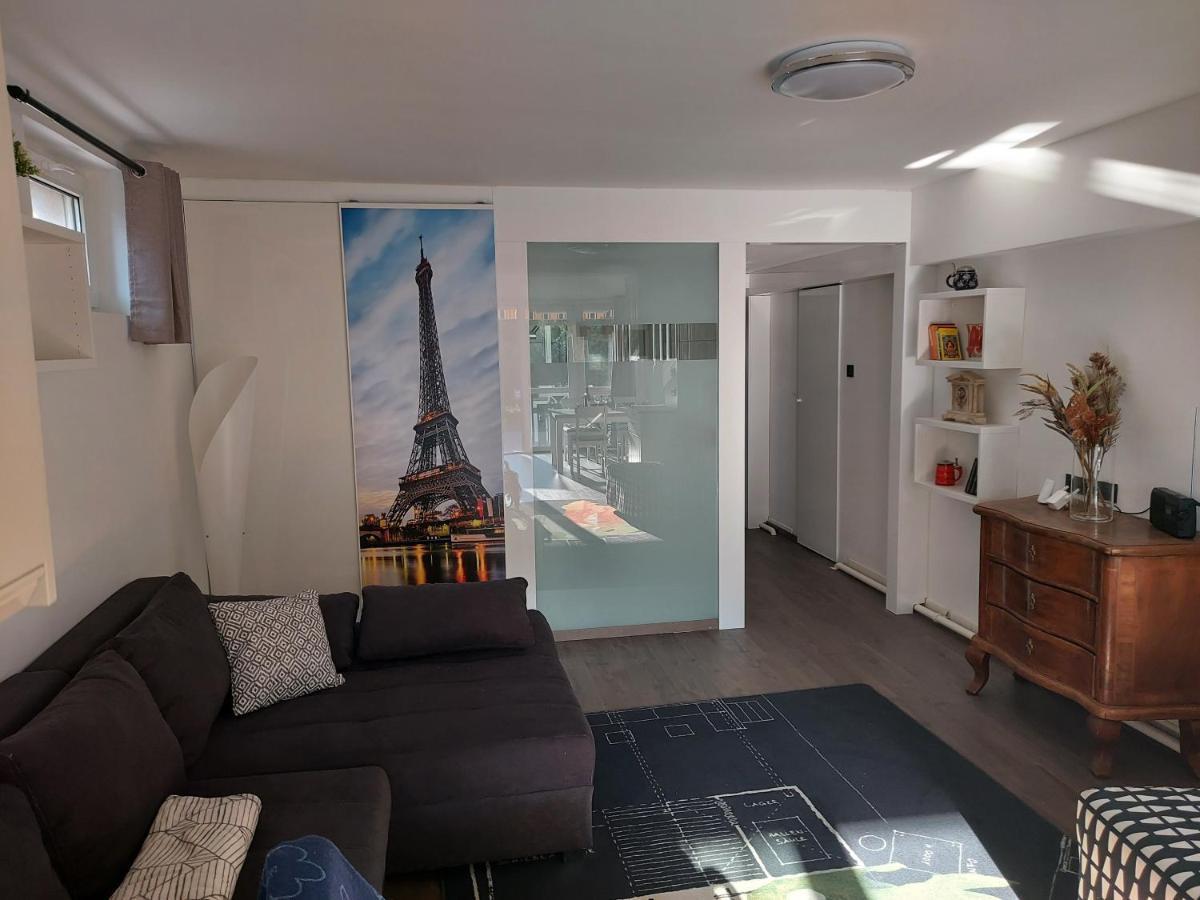 2+2Szemelyes Apartman Kerttel Apartment Szekesfehervar Ngoại thất bức ảnh